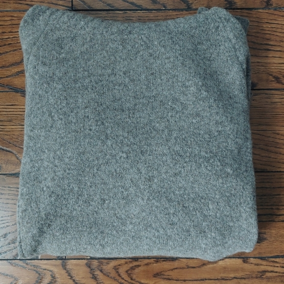 Aritzia Plutarch Wool Sweater XXS - Picture 6 of 7